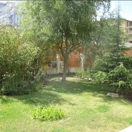 Студио С Балкон Apartment *